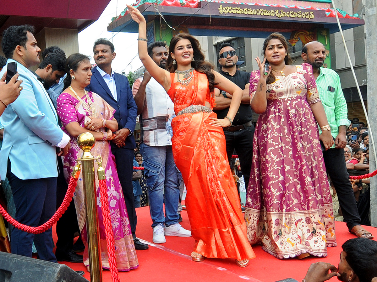 Heroine Nidhi Agarwal in Kurnool Photos 12