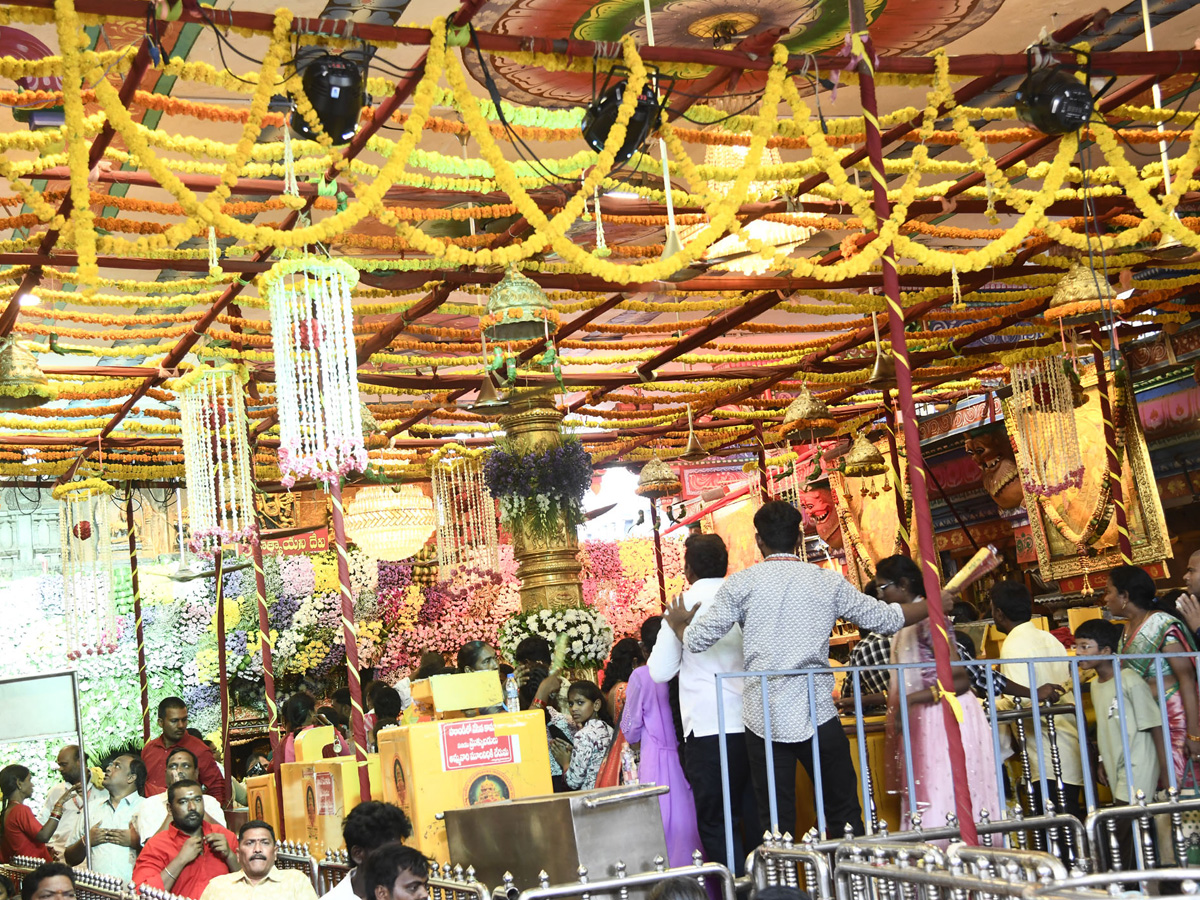 Katyayani Devi Alankaram Day 4 In Vijayawada Dasara Navaratri 2025 Photos23