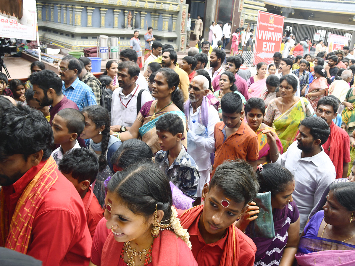 Katyayani Devi Alankaram Day 4 In Vijayawada Dasara Navaratri 2025 Photos26