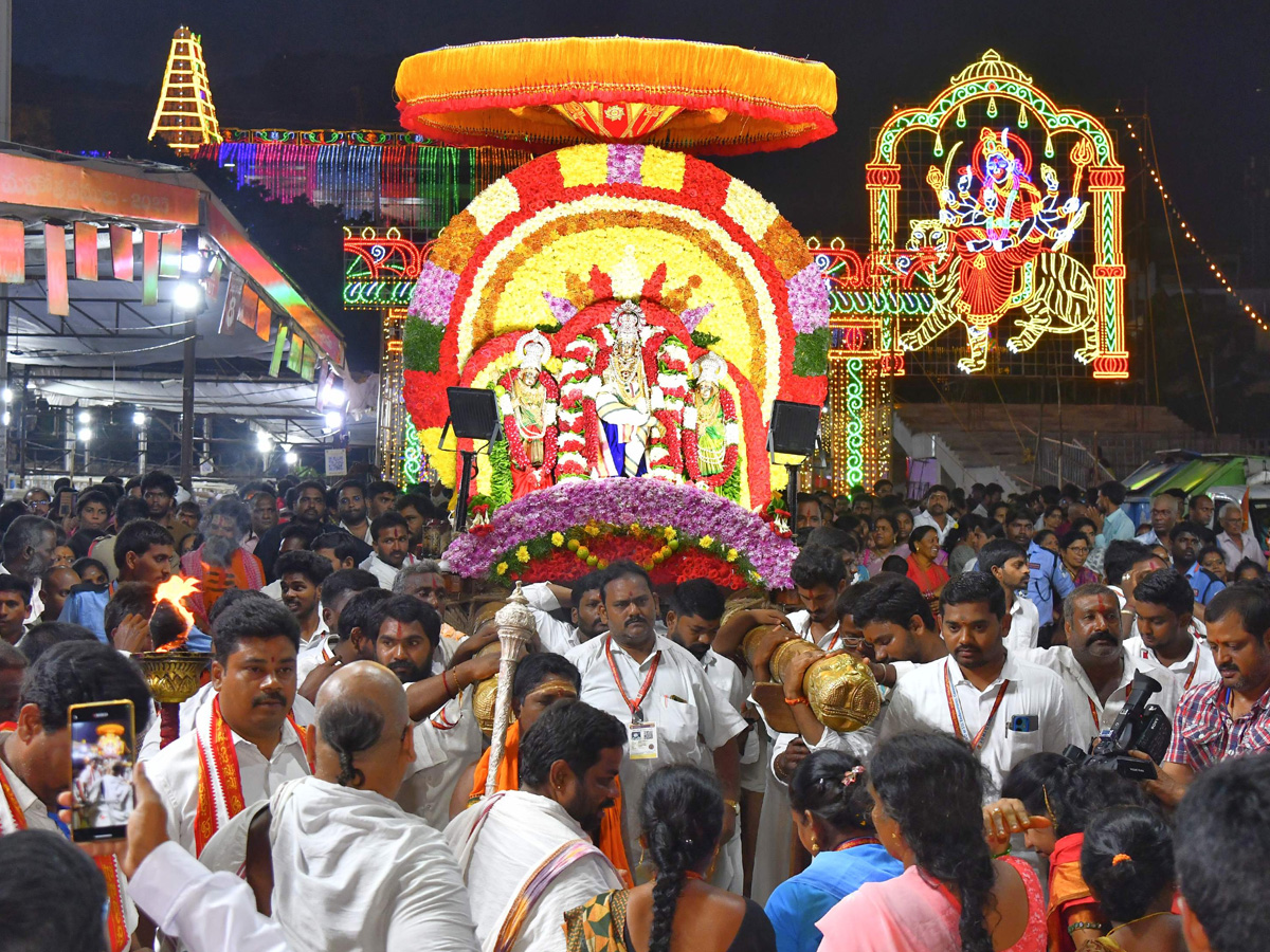 Katyayani Devi Alankaram Day 4 In Vijayawada Dasara Navaratri 2025 Photos30