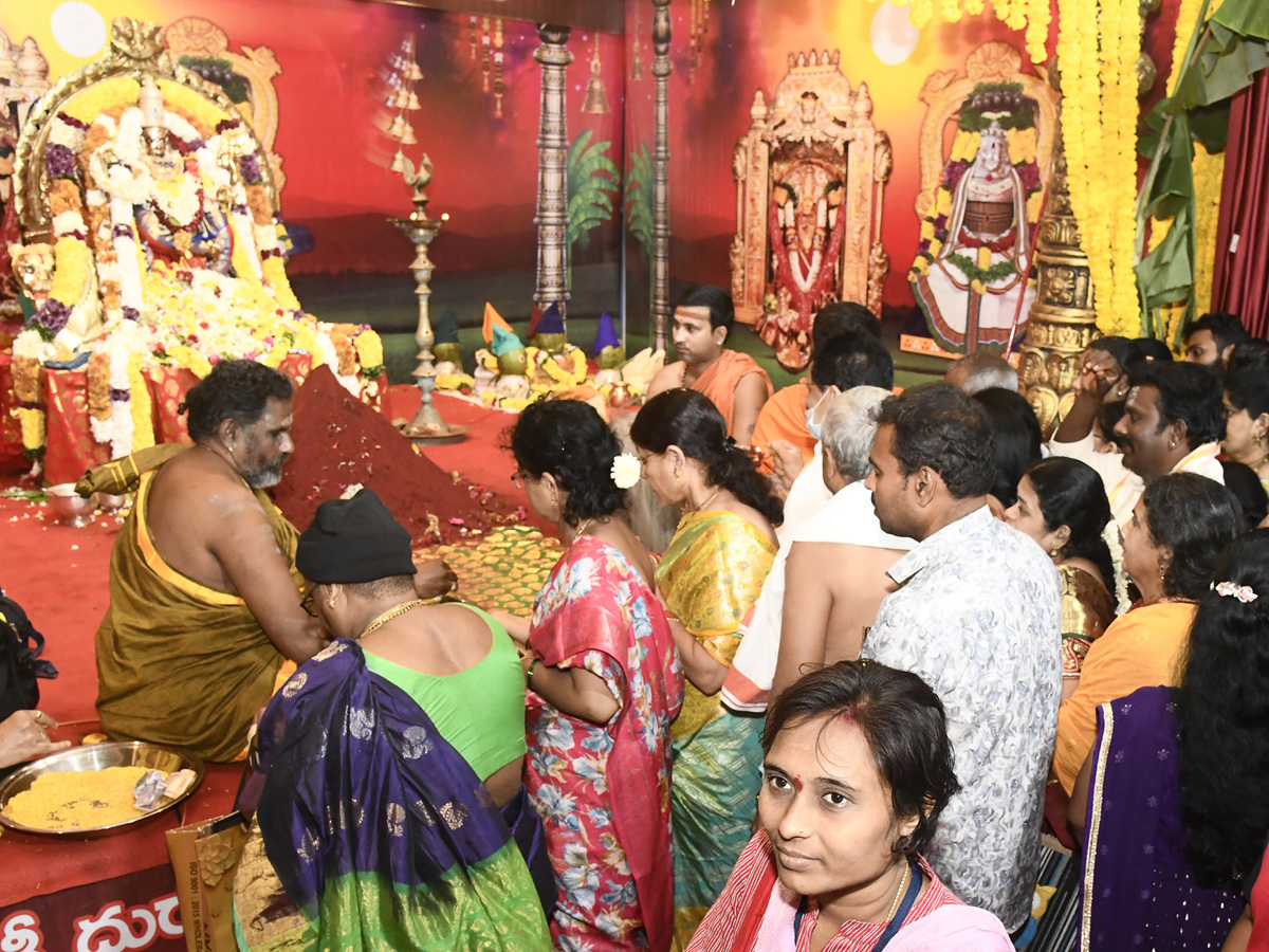 Katyayani Devi Alankaram Day 4 In Vijayawada Dasara Navaratri 2025 Photos7