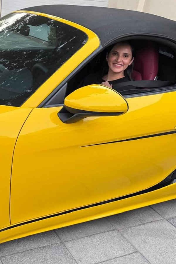 Sania Mirza Family Latest Pics Goes Viral, Porsche Steals Spotlight: Photos8