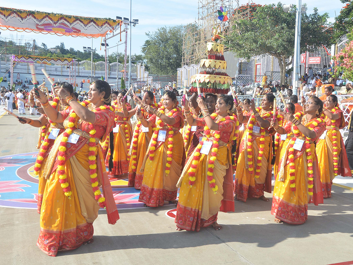 Tirumala Brahmotsavam 2025 Chinna Sesha Vahana Seva Photos4