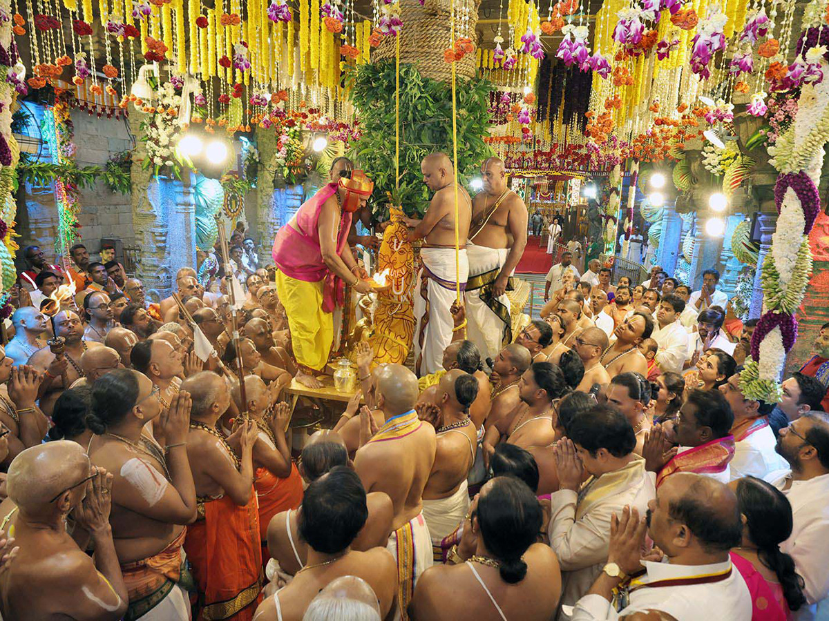 Tirumala Pedda Sesha Vahanam of Srivari Salakatla Brahmotsavams16