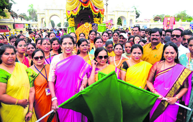 మైసూరులో హెలికాప్టర్ల ఆర్భాటం1