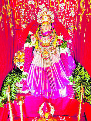 ● భక్తుల పాలిట కల్పవల్లి కాత్యాయని దేవి 
1