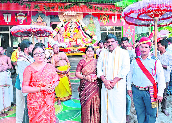 పడగల నీడన పరంథాముడు3