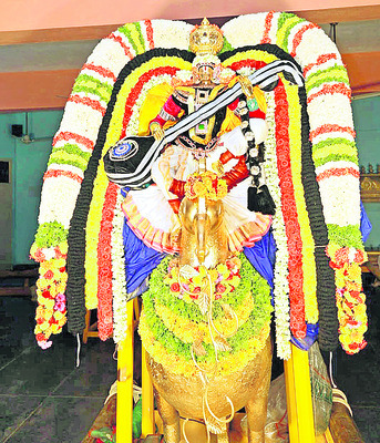 పడగల నీడన పరంథాముడు4