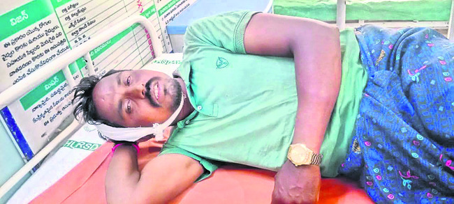 ఇరువర్గాల ఘర్షణ1