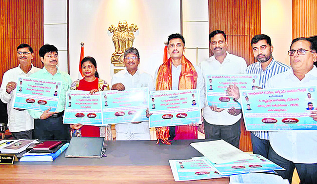 క్రీడలతో స్నేహభావం పెంపొందుతుంది : కలెక్టర్1