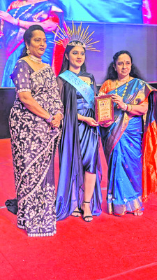 ఆటపాటలతో అదుర్స్‌1