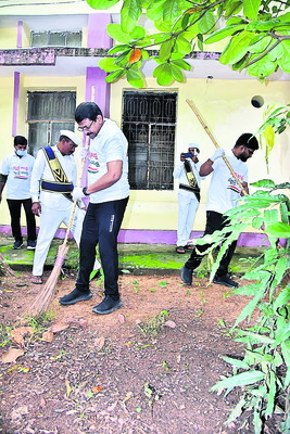 మన ఊరు బాగుచేసుకుందాం1