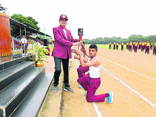 ఉత్సాహంగా సైనిక్‌ స్కూల్‌ క్రీడా సంబరాలు1