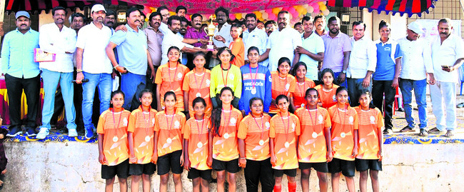 ఫుట్‌బాల్‌ విజేత కర్నూలు 1