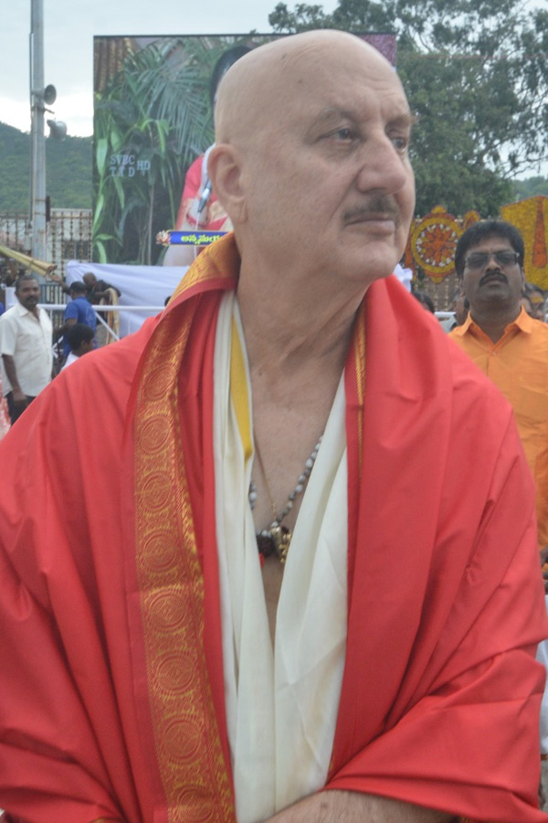 Popular Indian Actor Anupam Kher visited Tirumala Photos11