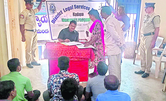 లీగల్ ఎయిడ్ క్లినిక్ సందర్శన1