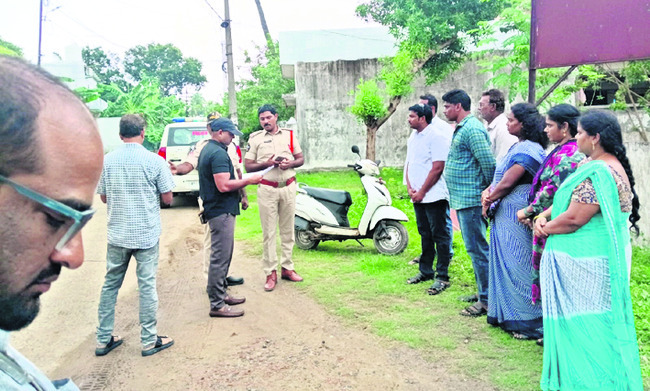 కుల బహిష్కరణపై ఫిర్యాదు 1