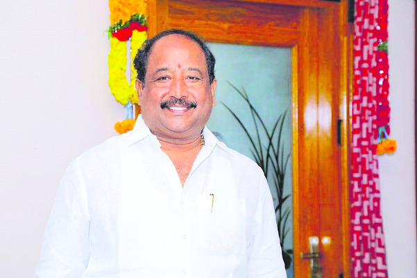 బాలకృష్ణ వ్యాఖ్యలు సిగ్గుచేటు1