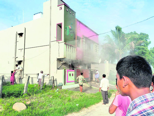 బంగారుపాళెంలో అగ్ని ప్రమాదం 1