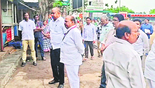 రత్నగిరిపై అగ్నిప్రమాదం 1