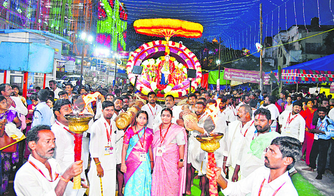 సిరివర్షిణీ..శిరసా నమామి 1