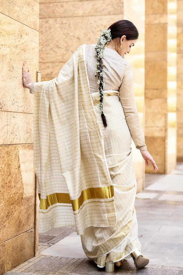 Festive vibes: Stars In beautiful Attire Photos3