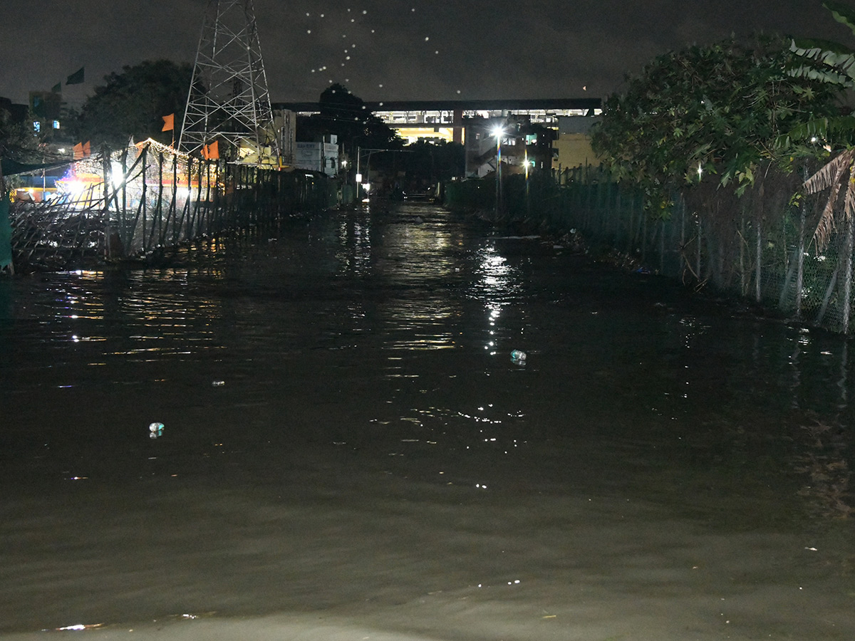 Heavy Flood Water Flows At Musi River In Hyderabad19