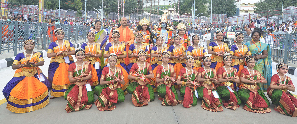 Sri Malayappa in Rajamannar Alankaram on Kalpavriksha Vahanam6