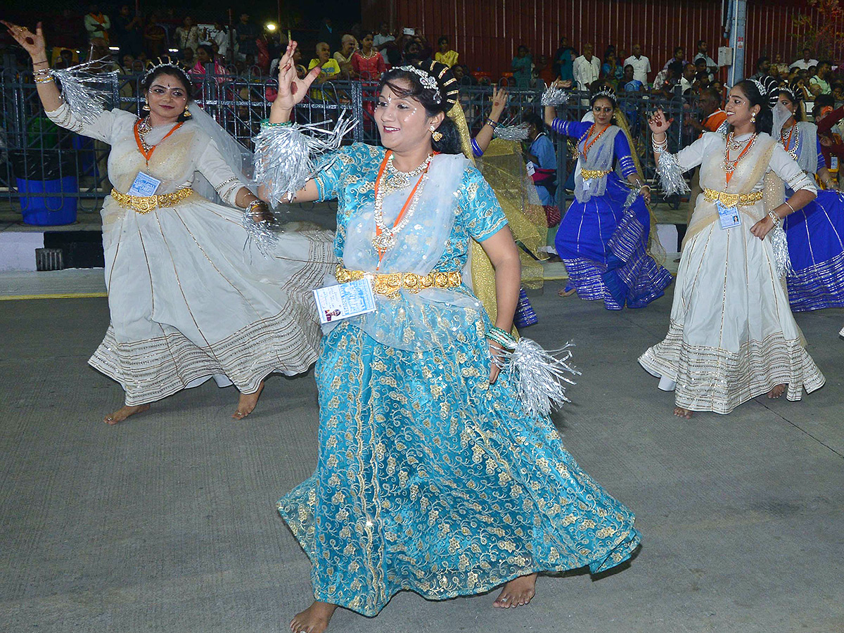 Srivari Brahmotsavam Muthyapu Pandiri Vahanam Photos12