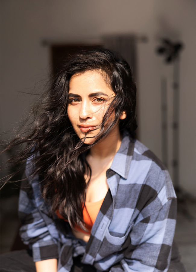 Tollywood Actress Komalee Prasad HD Latest Photos16