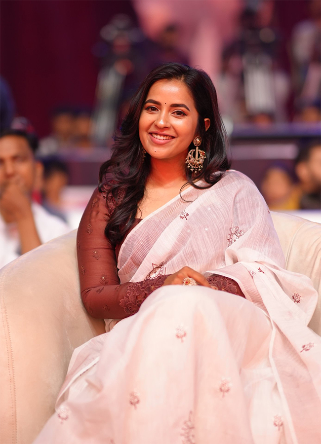 Tollywood Actress Komalee Prasad HD Latest Photos9