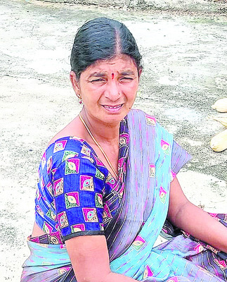 కోయలేక పోతున్నం
1