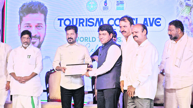 యాదగిరిగుట్ట ఆలయానికి ఎక్సలెన్స్‌ అవార్డు1