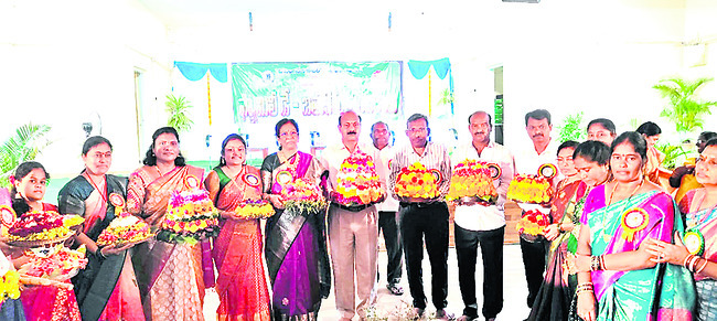 ఓపెన్‌కాస్ట్‌ పరిశీలన
1