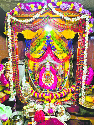 కరుణించవమ్మా...1