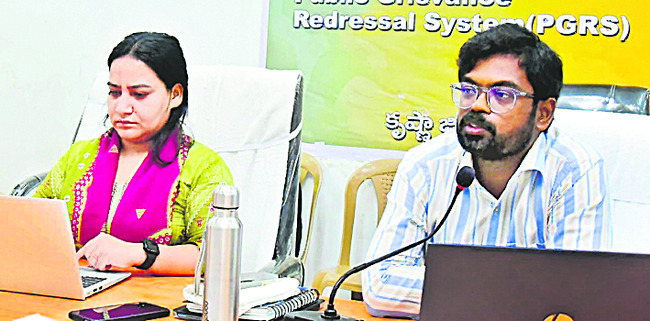 పారిశుద్ధ్య కార్మికుల సేవలు వెలకట్టలేనివి 1