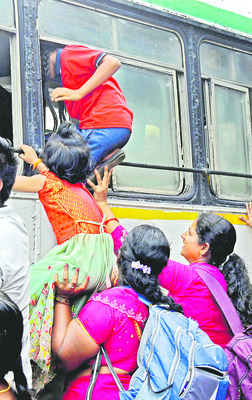 బస్సులెక్కగలవా.. ఓ నరుడా..! 8