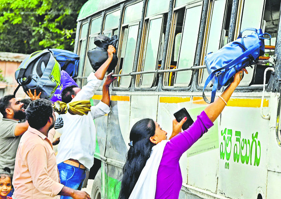 బస్సులెక్కగలవా.. ఓ నరుడా..! 7