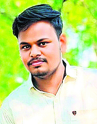 లలితాదేవిగా  తలుపులమ్మ తల్లి
2
