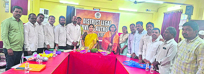 స్కందమాతా అలంకారంలో అమ్మవారు
2