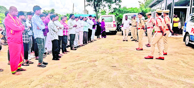 భద్రకాళికి గంధోత్సవం1
