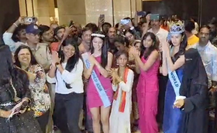 Miss World Opal Suchatha Chuangsri played Bathukamma Photos4