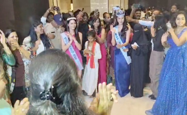 Miss World Opal Suchatha Chuangsri played Bathukamma Photos5