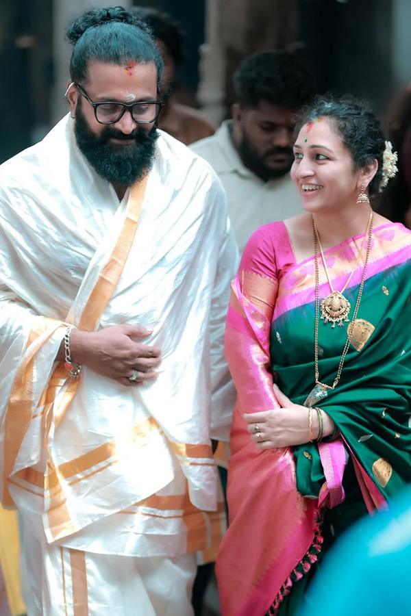 Rishab Shetty And wife visit Kollur Mookambika Temple Photos6