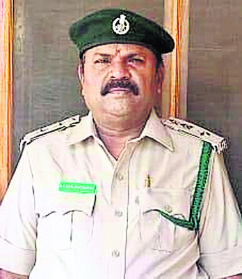 వేటగాళ్ల మరణ మృదంగం4