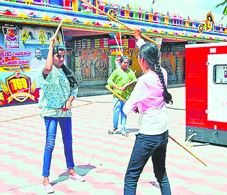 బ్రిటిషర్లను భయపెట్టిన... చెడీ తాలింఖానా2