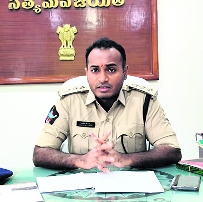 సిల్క్ సిటీలో దొంగలు పడ్డారు!3