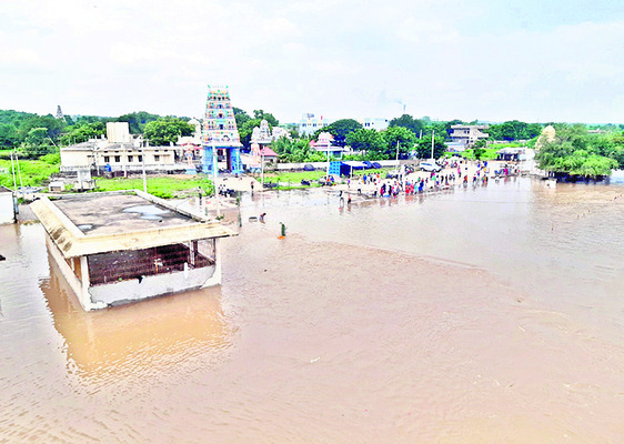కృష్ణమ్మ ఉగ్రరూపం 1