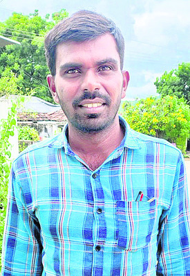 వేతనం రాలె 
1