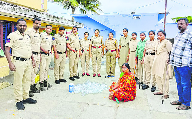 గుడుంబా స్వాధీనం  
1